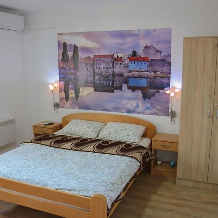 Sobe Mira Daire Trebin Dış mekan fotoğraf