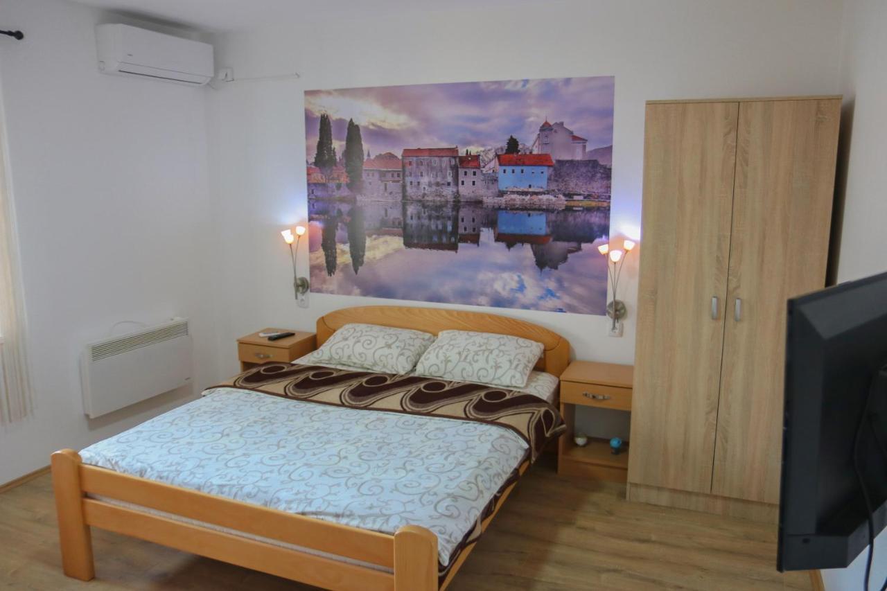 Sobe Mira Daire Trebin Dış mekan fotoğraf